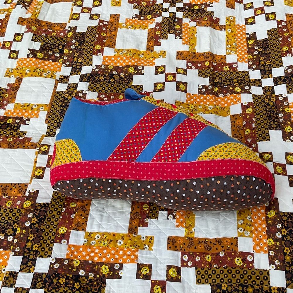 Vintage 70s Kids Decor Large 21” Tennis Shoe Sneaker Plush Pillow - Picture 3 of 10